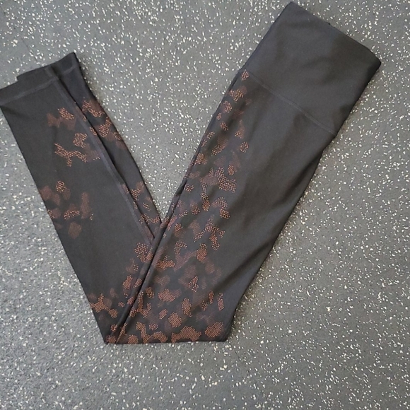 Lululemon Mapped Out Leggings - Picture 4 of 8